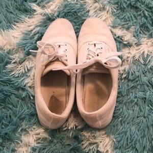 Women’s 5.5 Rockport Sneakers